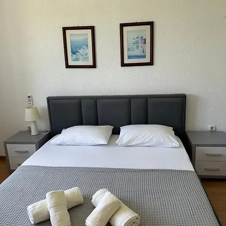 Vila Rapo Himare Exterior photo