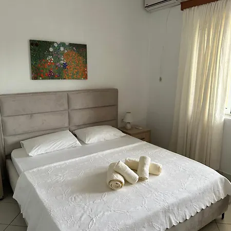 Vila Rapo Himare Exterior photo