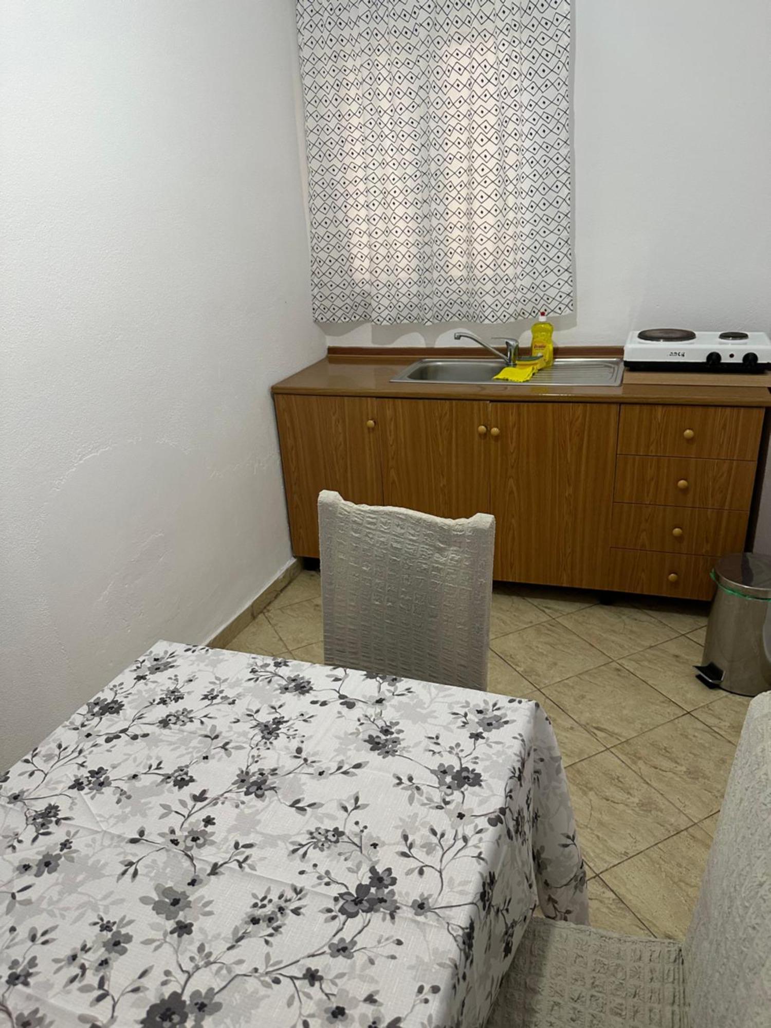 Rapo Apartman Himara